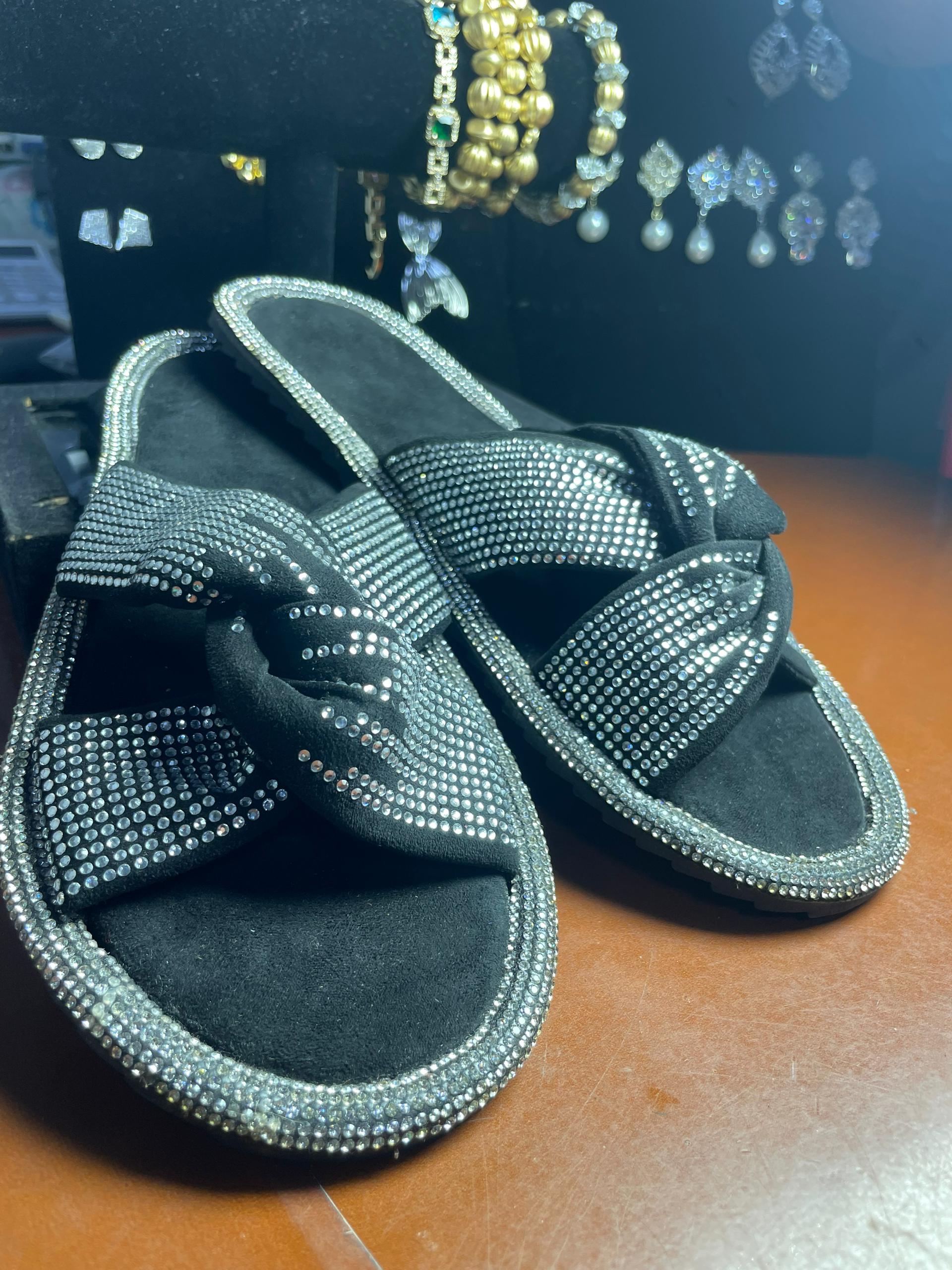 Black comfy sliver pams